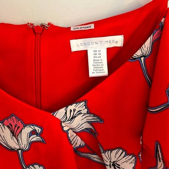 London Times red floral cold shoulder midi dress - Picture 4 of 7